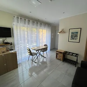 Au Calme Dans Un Espace Arboré Appartement